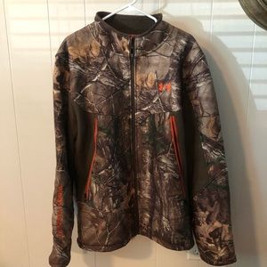 Men’s Under Armour. Fall coat